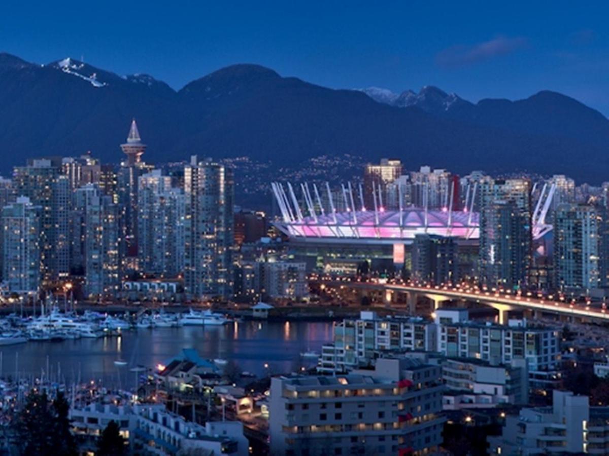 Park Inn & Suites By Radisson Vancouver Exteriér fotografie